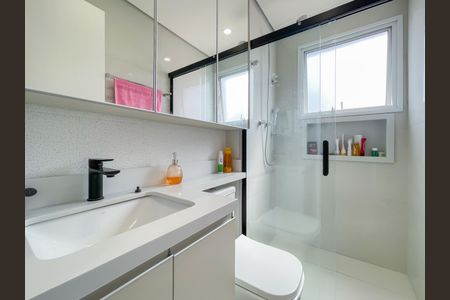 Banheiro da Suíte de apartamento à venda com 1 quarto, 57m² em Vila Yara, Osasco