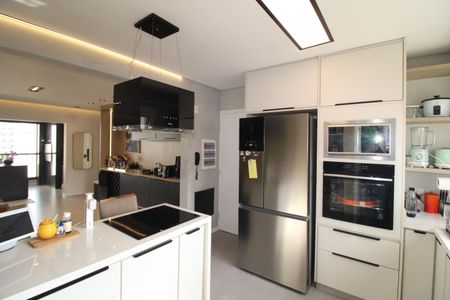 Apartamento à venda com 160m², 3 quartos e 4 vagasCozinha