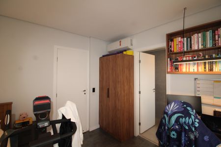 Apartamento à venda com 160m², 3 quartos e 4 vagasQuarto 2