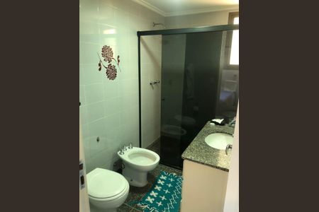 Apartamento à venda com 169m², 4 quartos e sem vagaBanheiro