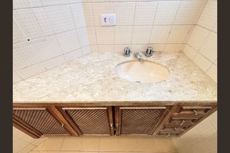 Apartamento para alugar com 161m², 3 quartos e 2 vagasBanheiro da Suíte 2