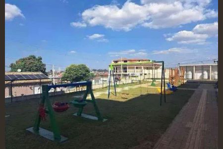 Apartamento para alugar com 39m², 2 quartos e sem vagaÁrea externa