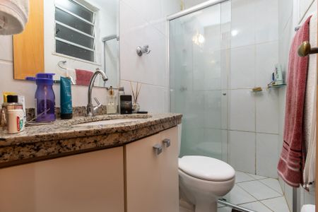 Apartamento à venda com 5937m², 3 quartos e 2 vagasBanheiro da Suíte
