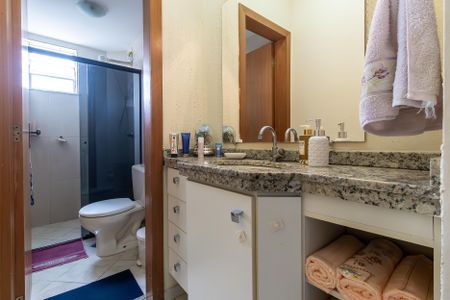 Apartamento à venda com 5937m², 3 quartos e 2 vagasBanheiro Social