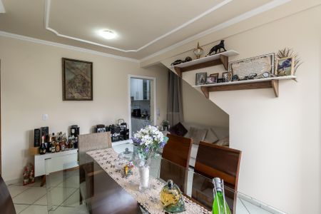 Apartamento à venda com 5937m², 3 quartos e 2 vagasSala