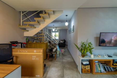 Sala de casa de condomínio para alugar com 3 quartos, 170m² em Jardim da Gloria, Cotia