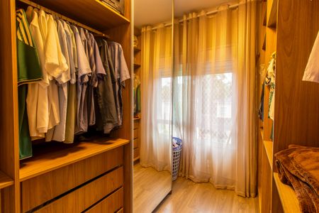 Casa de condomínio para alugar com 170m², 3 quartos e 2 vagasCloset da Suíte 1