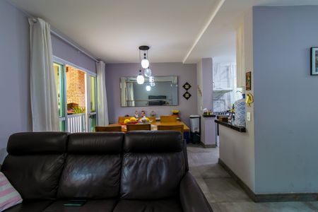 Casa de condomínio para alugar com 170m², 3 quartos e 2 vagasSala de estar