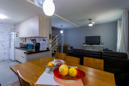 Casa de condomínio para alugar com 170m², 3 quartos e 2 vagasSala de Jantar