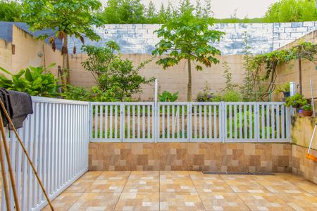 Casa de condomínio para alugar com 170m², 3 quartos e 2 vagasQuintal dos fundos