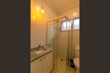 Casa de condomínio para alugar com 170m², 3 quartos e 2 vagasBanheiro da Suíte 2