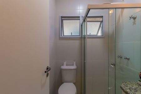 Casa de condomínio para alugar com 170m², 3 quartos e 2 vagasBanheiro da Suíte 3