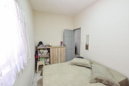 Casa à venda com 180m², 4 quartos e sem vaga Casa à venda com 180m², 4 quartos e sem vagaQuarto 1