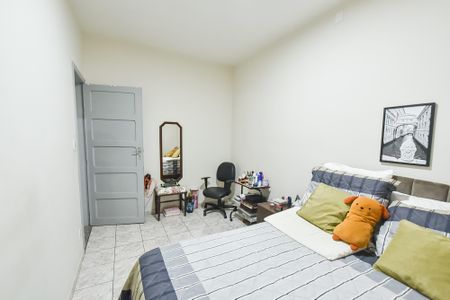 Casa à venda com 180m², 4 quartos e sem vaga Casa à venda com 180m², 4 quartos e sem vagaSuíte