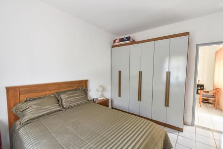 Casa à venda com 180m², 4 quartos e sem vaga Casa à venda com 180m², 4 quartos e sem vagaCasa 2 - quarto