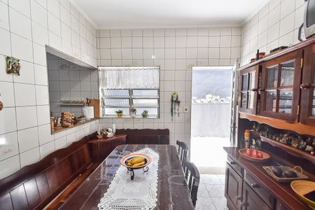 Casa à venda com 180m², 4 quartos e sem vaga Casa à venda com 180m², 4 quartos e sem vagaCopa