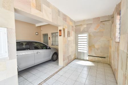 Casa à venda com 180m², 4 quartos e sem vaga Casa à venda com 180m², 4 quartos e sem vagaGaragem