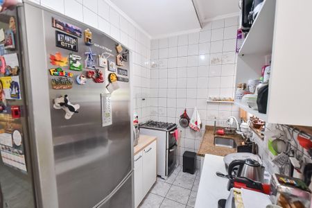 Casa à venda com 180m², 4 quartos e sem vaga Casa à venda com 180m², 4 quartos e sem vagaCozinha