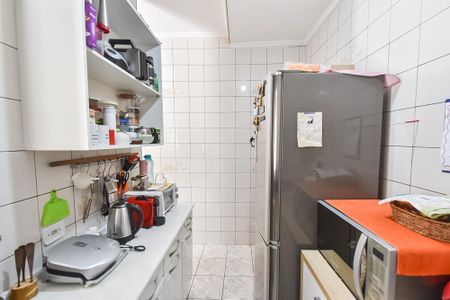 Casa à venda com 180m², 4 quartos e sem vaga Casa à venda com 180m², 4 quartos e sem vagaCozinha