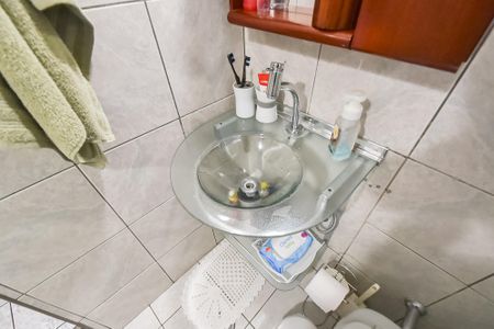 Casa à venda com 180m², 4 quartos e sem vaga Casa à venda com 180m², 4 quartos e sem vagaBanheiro