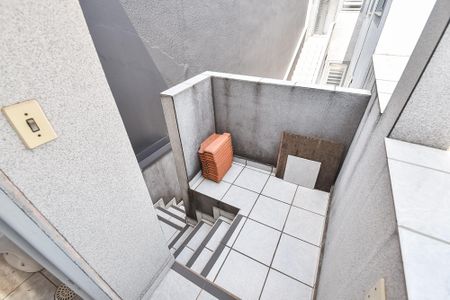 Casa à venda com 180m², 4 quartos e sem vaga Casa à venda com 180m², 4 quartos e sem vagaCasa 2 - quintal