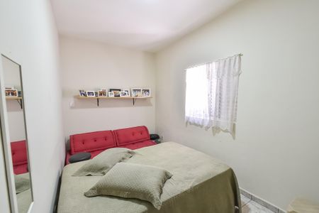 Casa à venda com 180m², 4 quartos e sem vaga Casa à venda com 180m², 4 quartos e sem vagaQuarto 1