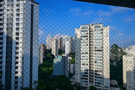Apartamento à venda com 210m², 4 quartos e 3 vagasVista do Quarto 1
