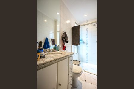 Apartamento à venda com 210m², 4 quartos e 3 vagasBanheiro Suíte 2