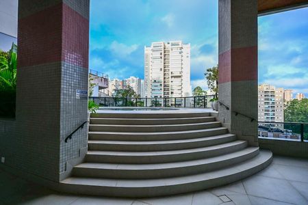 Apartamento à venda com 210m², 4 quartos e 3 vagasPiscina