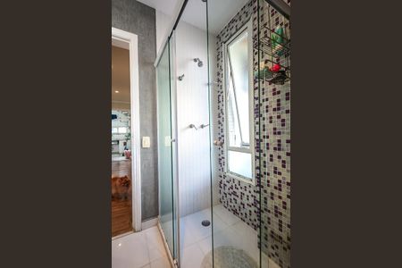 Apartamento à venda com 210m², 4 quartos e 3 vagasBanheiro