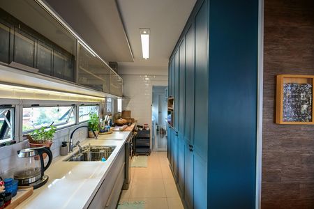 Apartamento à venda com 210m², 4 quartos e 3 vagasCozinha