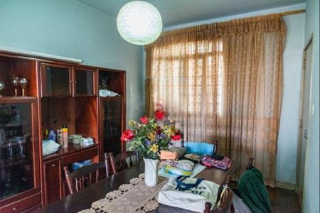 Casa à venda com 310m², 5 quartos e 3 vagas Casa à venda com 310m², 5 quartos e 3 vagasFoto 04