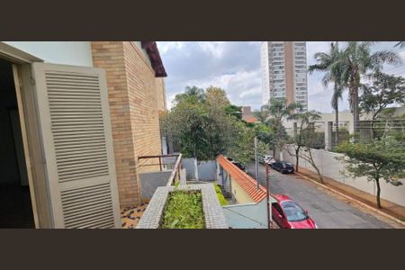 Casa à venda com 310m², 5 quartos e 3 vagas Casa à venda com 310m², 5 quartos e 3 vagasFoto 09