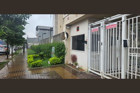 Apartamento para alugar com 41m², 2 quartos e sem vagaPlaca instalada na fachada do condomínio - Código da placa: YIXW-946