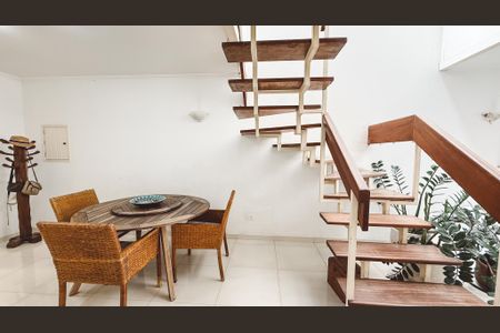 Casa à venda com 300m², 3 quartos e 3 vagasSala