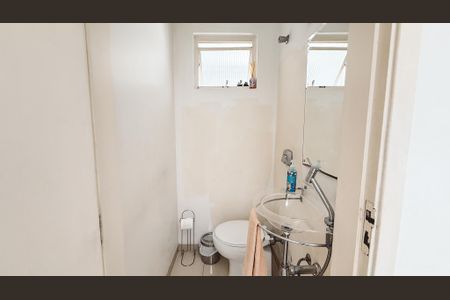 Casa à venda com 300m², 3 quartos e 3 vagasLavabo