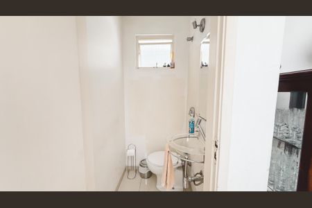 Casa à venda com 300m², 3 quartos e 3 vagasLavabo