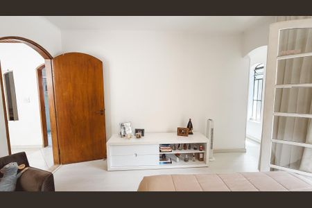 Casa à venda com 300m², 3 quartos e 3 vagasQuarto Suíte