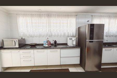 Casa à venda com 300m², 3 quartos e 3 vagasCozinha