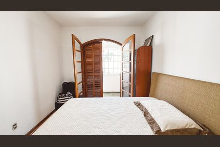 Casa à venda com 300m², 3 quartos e 3 vagasQuarto 2