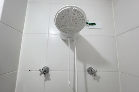 Chuveiro de kitnet/studio para alugar com 1 quarto, 30m² em Jardim São Paulo, São Paulo