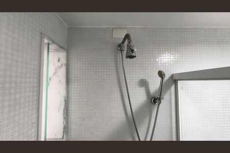 Apartamento à venda com 134m², 3 quartos e 2 vagasBanheiro da Suíte