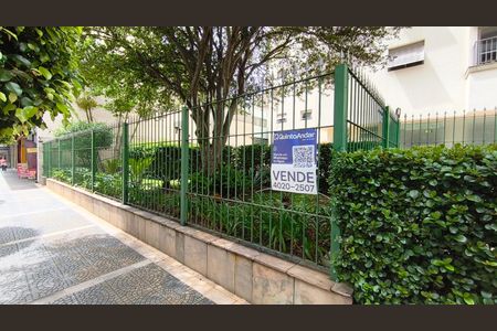 Apartamento à venda com 134m², 3 quartos e 2 vagasFachada + Plaquinha