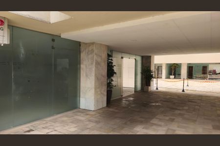 Apartamento à venda com 134m², 3 quartos e 2 vagasentrada