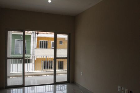 Sala de apartamento para alugar com 3 quartos, 99m² em Taquara, Rio de Janeiro
