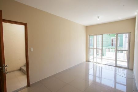 Sala de casa para alugar com 3 quartos, 99m² em Taquara, Rio de Janeiro