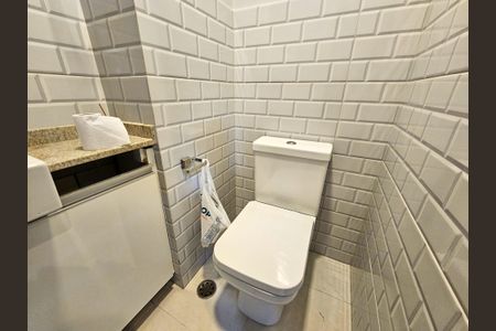 Apartamento para alugar com 170m², 3 quartos e 2 vagasLavabo