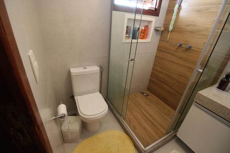 Casa de condomínio à venda com 216m², 5 quartos e 3 vagasQuarto 4 - Suíte
