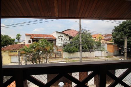 Casa de condomínio à venda com 216m², 5 quartos e 3 vagasQuarto 4 - Varanda