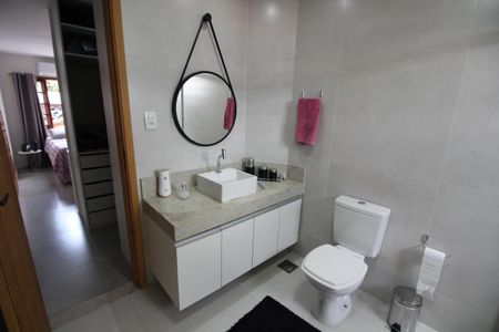 Casa de condomínio à venda com 216m², 5 quartos e 3 vagasQuarto 1 - Suíte